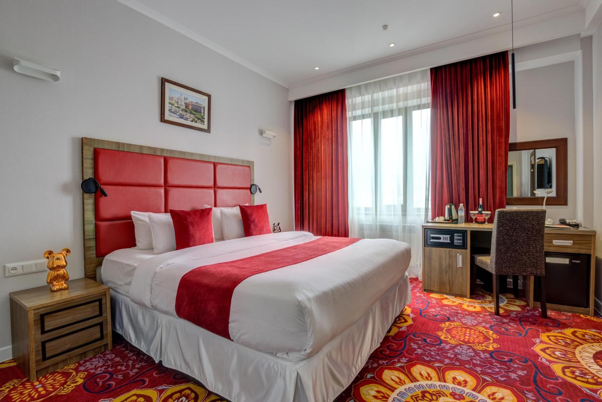 Garden Hotel & Spa Bishkek Exterior foto