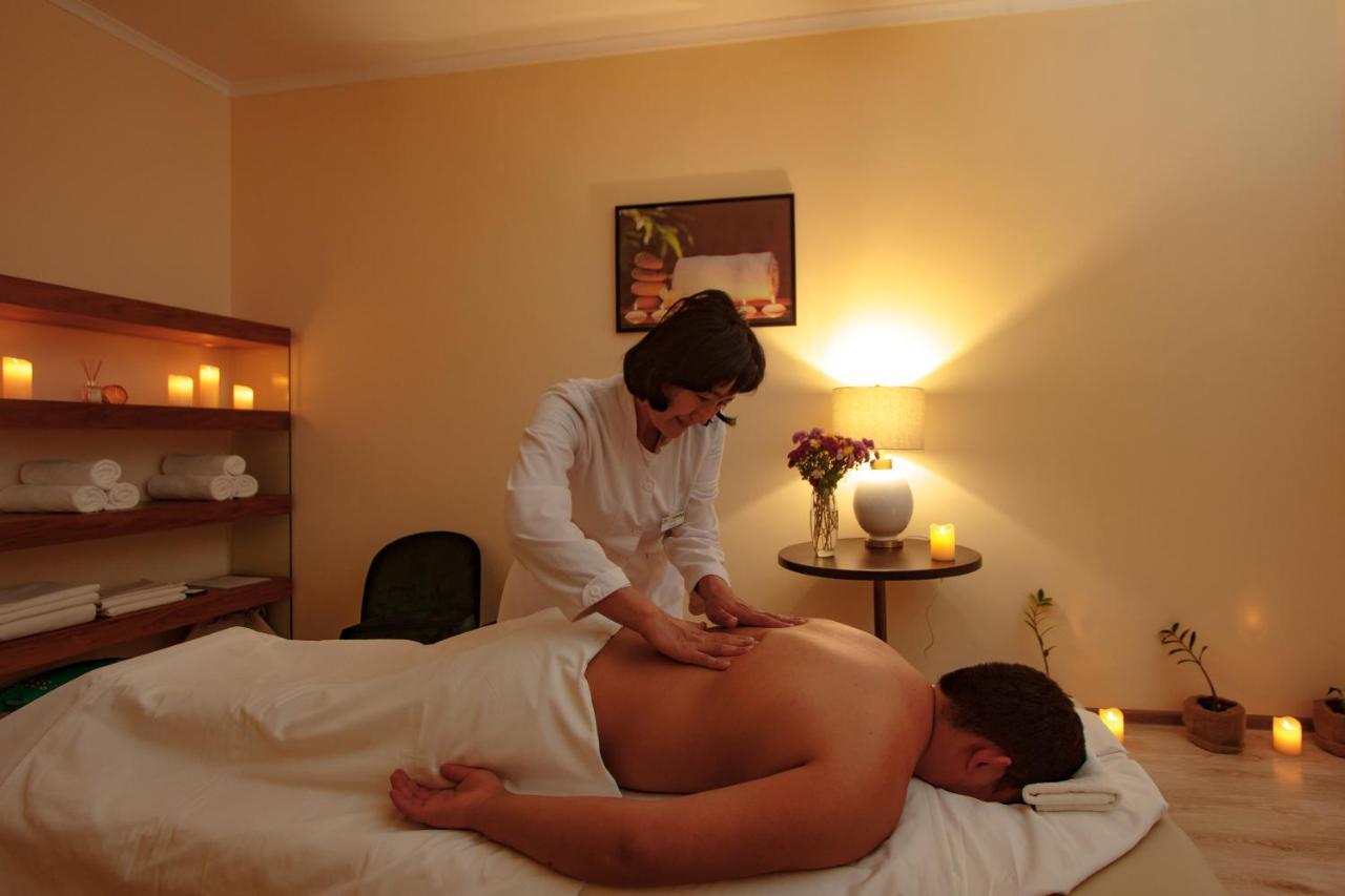 Garden Hotel & Spa Bishkek Exterior foto